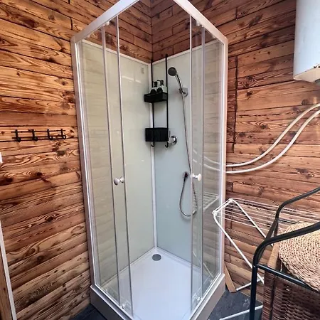 Urocza W Lesie Nad Woda Holiday home Skubianka