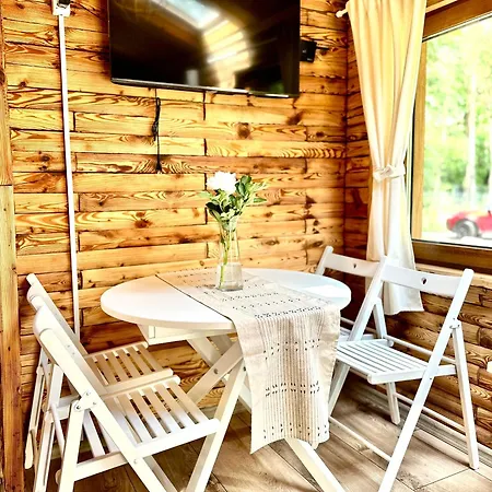 Urocza W Lesie Nad Woda * Skubianka