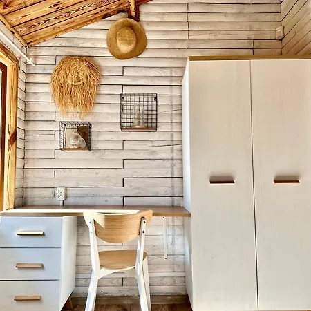 Urocza W Lesie Nad Woda Holiday home *